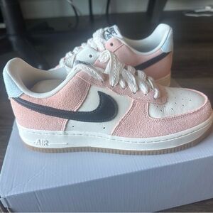 Nike Pink and Black Sneakers for Everyday Style